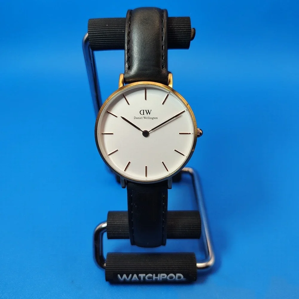 2019 Daniel Wellington Gold Sheffield Petite 32mm Women's/Unisex Quartz Watch